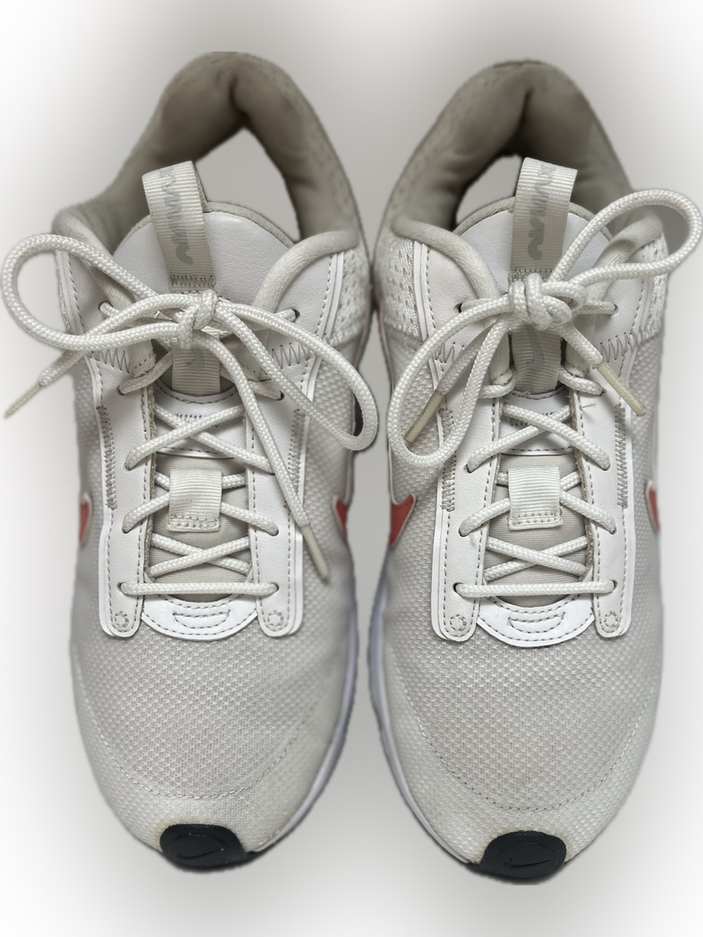 Woman’s Nike Air Max Interlock Lite Casual Sneakers 8.5